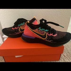 Nike Epic React Flyknit 2